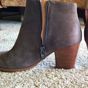Ankle booties